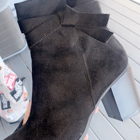 American Eagle booties SIZE 9 - Picture 2 of 2